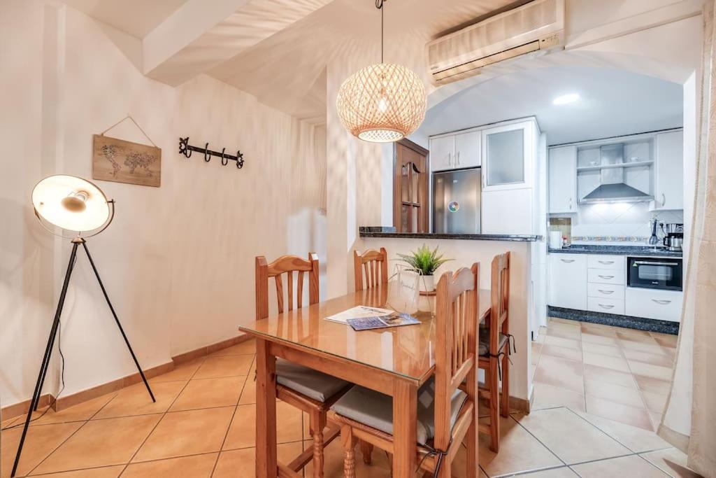 Encantador Apartamento Cerca Del Mar Malaga Luaran gambar