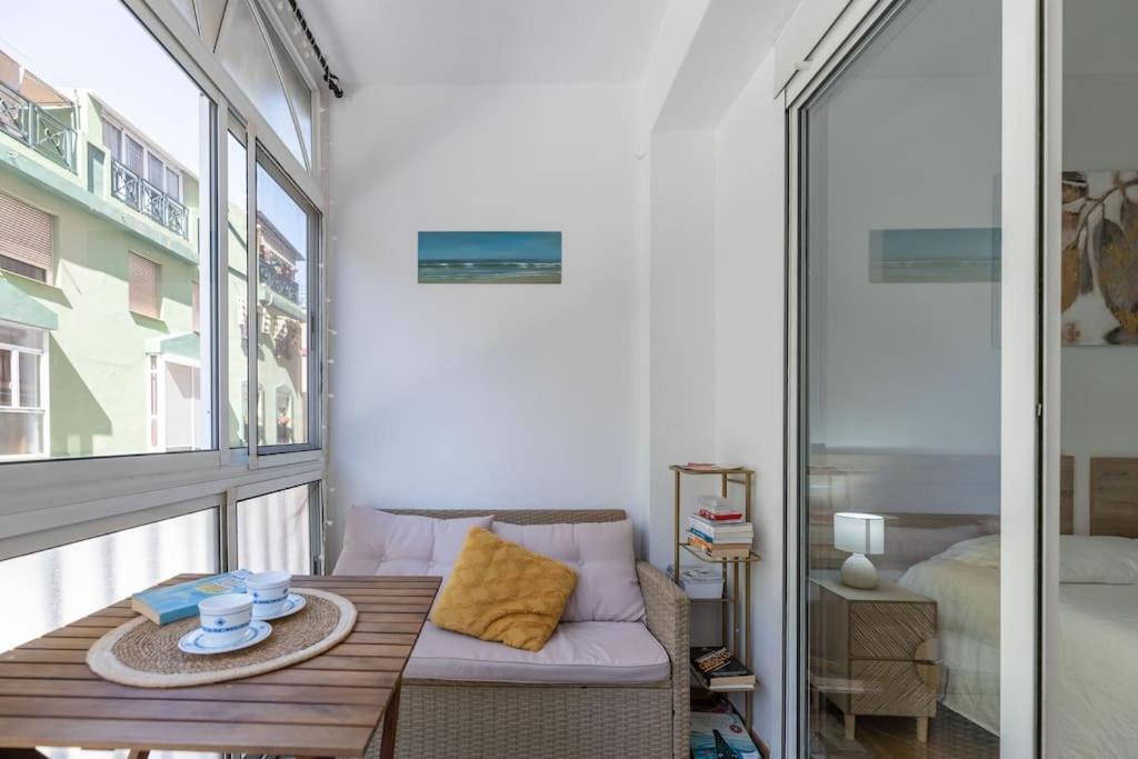 Encantador Apartamento Cerca Del Mar Malaga Luaran gambar