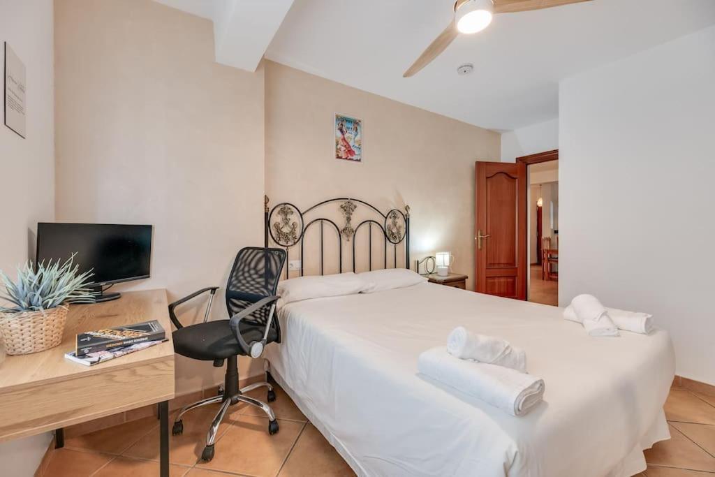 Encantador Apartamento Cerca Del Mar Malaga Luaran gambar