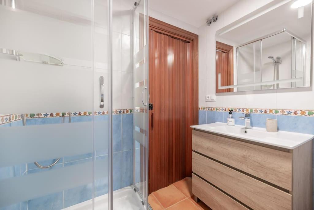 Encantador Apartamento Cerca Del Mar Malaga Luaran gambar