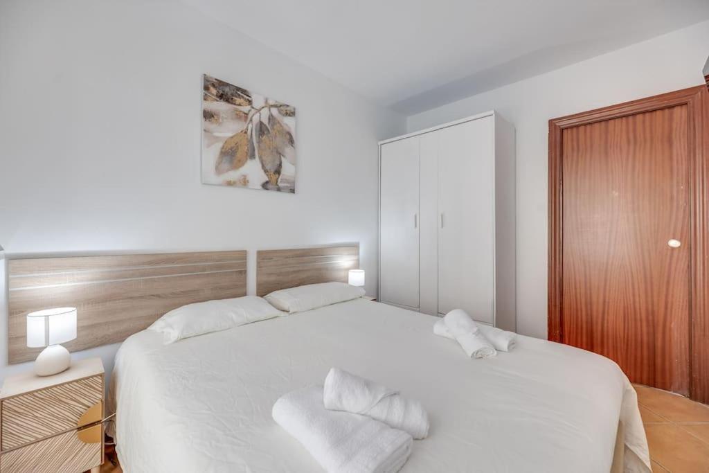 Encantador Apartamento Cerca Del Mar Malaga Luaran gambar